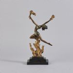 1570 7063 SCULPTURE